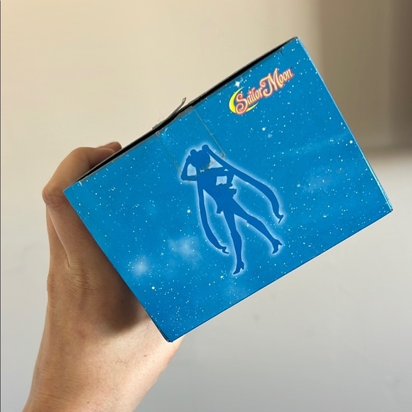 Sailor Mercury Anime Figurine - Picture 4 of 4